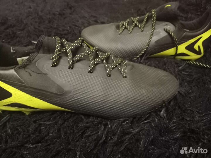 Футбольные бутсы мужские 43размер фирмы Demix