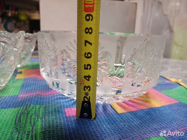 Хрустальные вазы несколько разных внутри