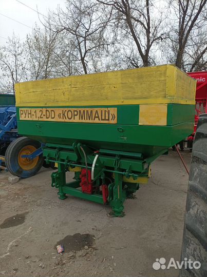 Разбрасыватель удобрений, 2013