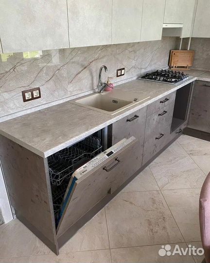 Кухонный гарнитур без ручек CN:022059