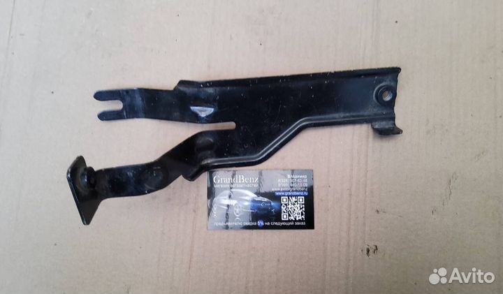 Кронштейн рамки телевизора Mercedes W212 E