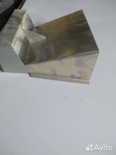 Изделия из жести, кровельные элементы, вентиляция