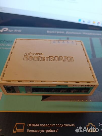 Роутер микротик 750