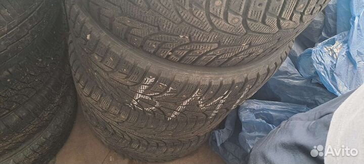Hankook Winter I'Pike 235/45 R17 97T