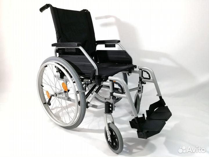 Инвалидная коляска Ортоника Base 110