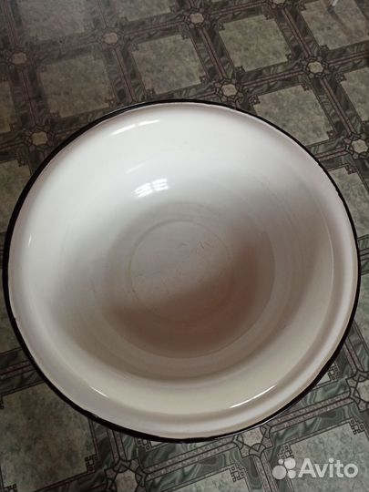 Таз эмалированный