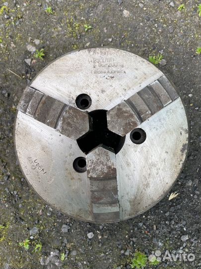 Токарный патрон 200мм новый