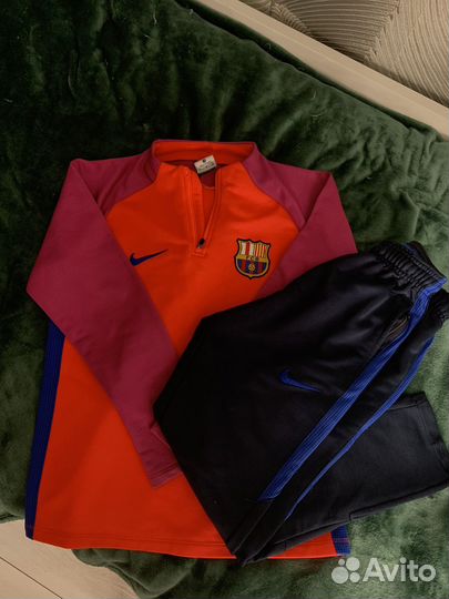 Спортивный костюм