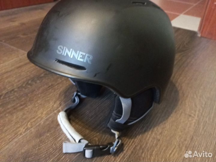 Шлем горнолыжный детский