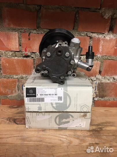 Насос гидроусилителя руля для Mercedes W221/W211