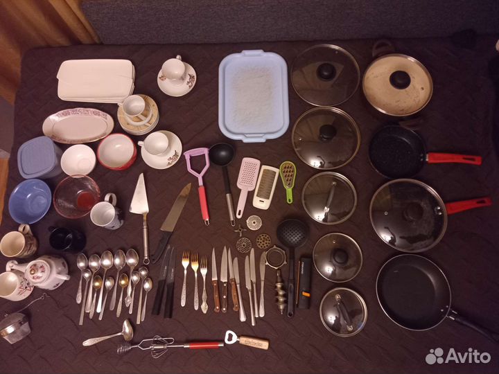 Огромный набор посуды