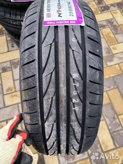 Nexen N'Fera Primus V 215/55 R17 94V