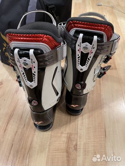 Горнолыжные ботинки nordica speedmachine