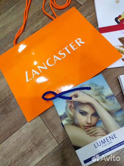 Брендовые подарочные пакеты в ассортименте