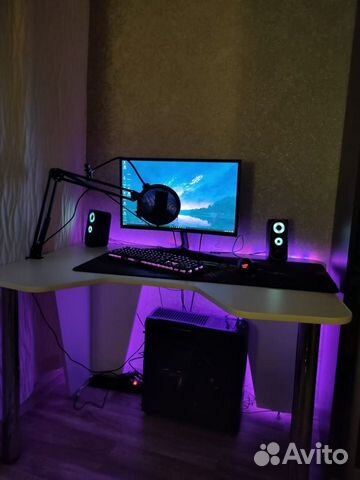 Компьютерный игровой стол