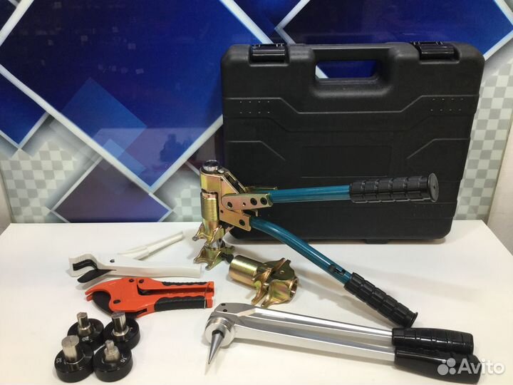 Инструмент ручной универсальный для тру PEX 16-32