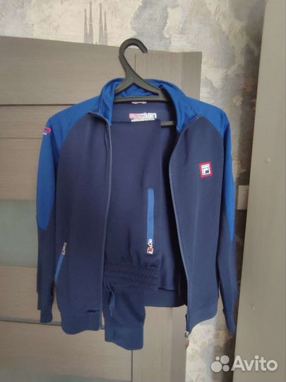 Спортивный костюм