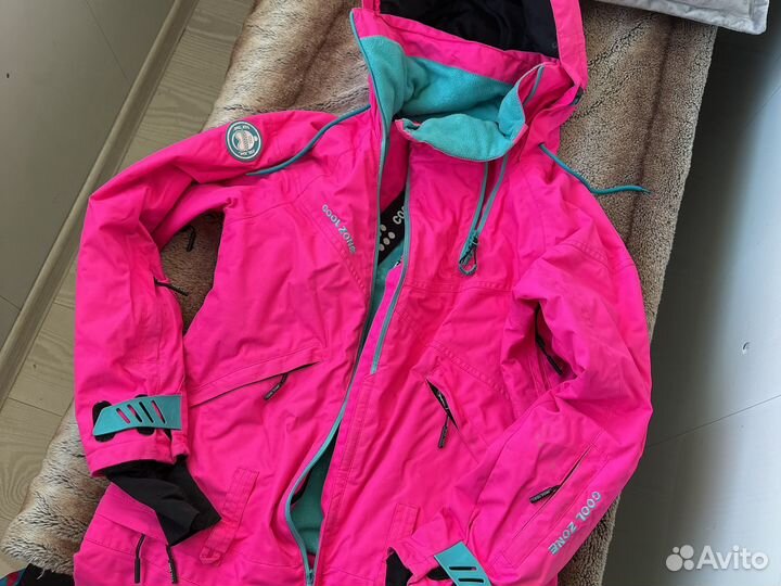 Горнолыжный комбинезон