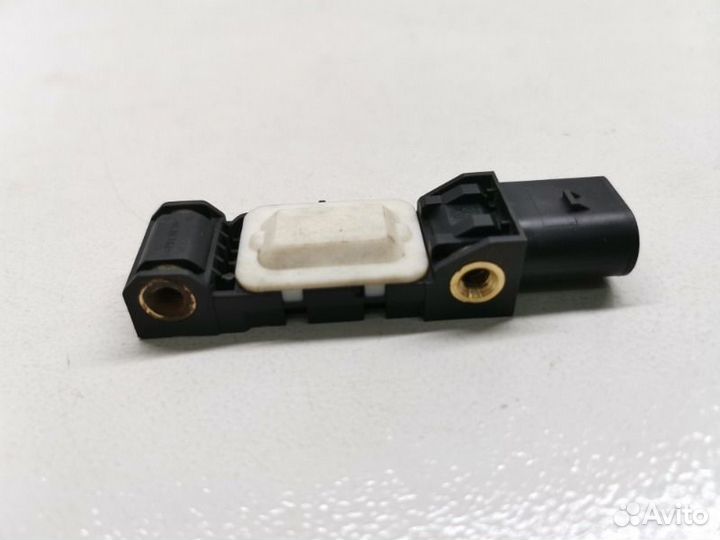 Датчик удара Mercedes C W203 1.8 2005