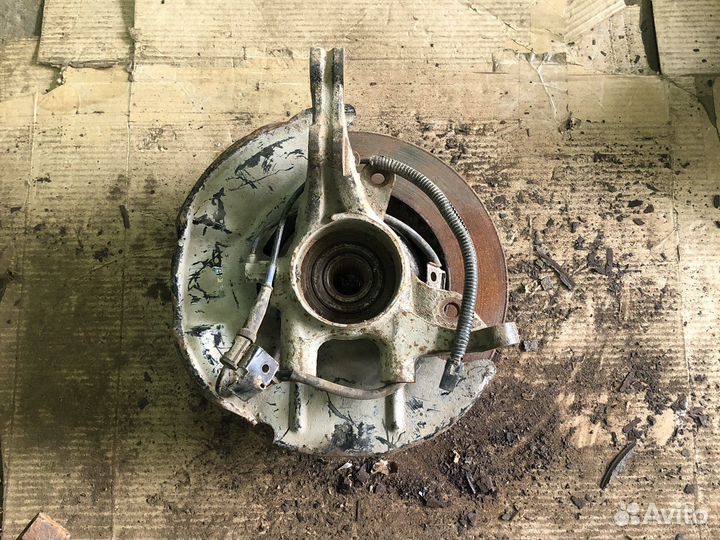 Hyundai elantra кулак поворотный