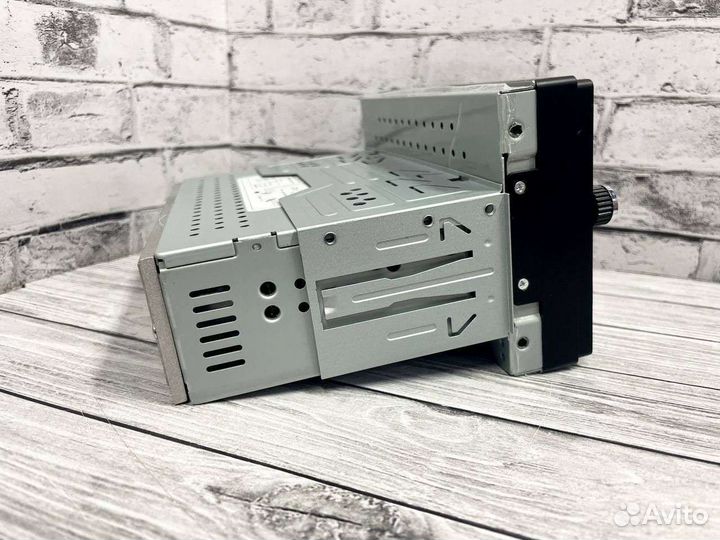 Магнитола 1 din с экраном