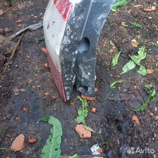 Фары на Рено Флюенс