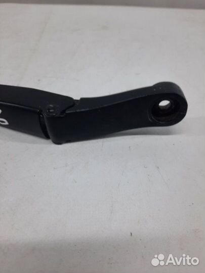 Щеткодержатели (поводок стеклоочистителя, дворник)