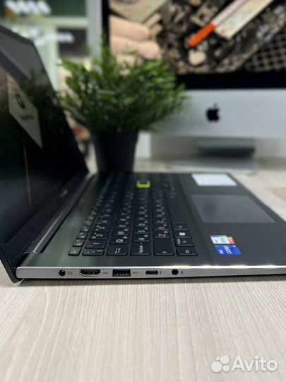 Новый Asus VivoBook / i5-1135G7, 16-512GB