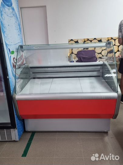 Витринный холодильник