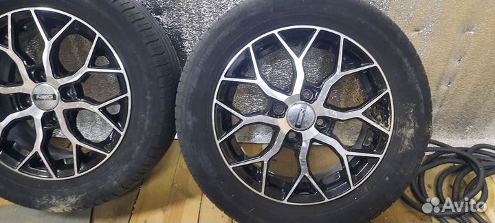 Комплект летних колес r14