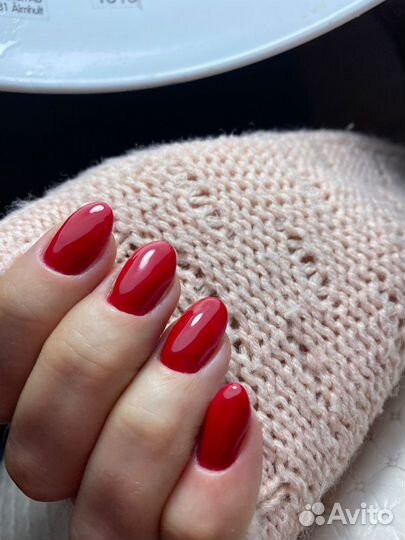 Маникюр, педикюр