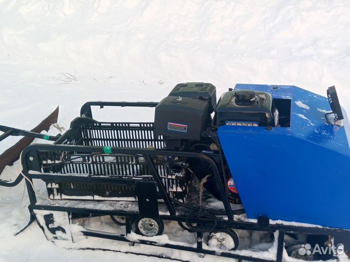 Мото буксировщик мужик