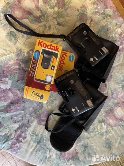 Плёночный фотоаппарат Polaroid 2000FF