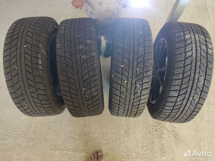 Bfgoodrich Macadam T/A 4/4.5 R4