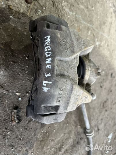 Тормозной суппорт передний Megane 3 Fluence