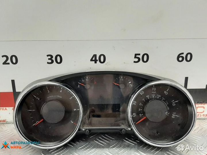 Щиток приборов (приборная панель) Peugeot 5008