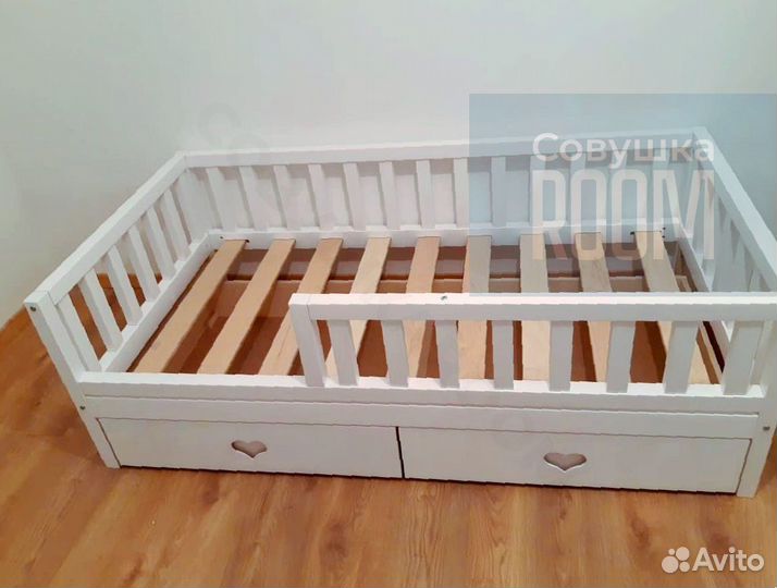 Детская Кровать из бука с ящиками