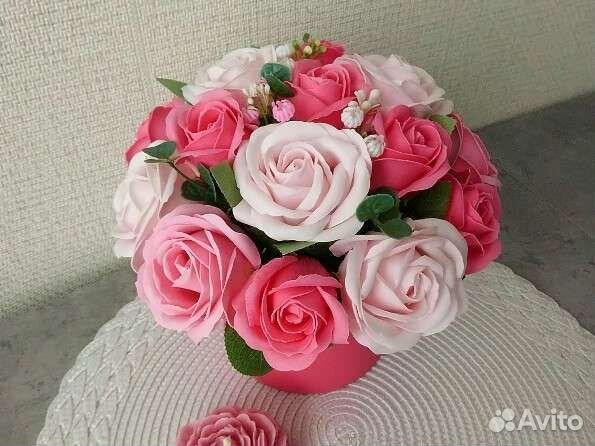 Букет из мыльных роз в шляпной коробке