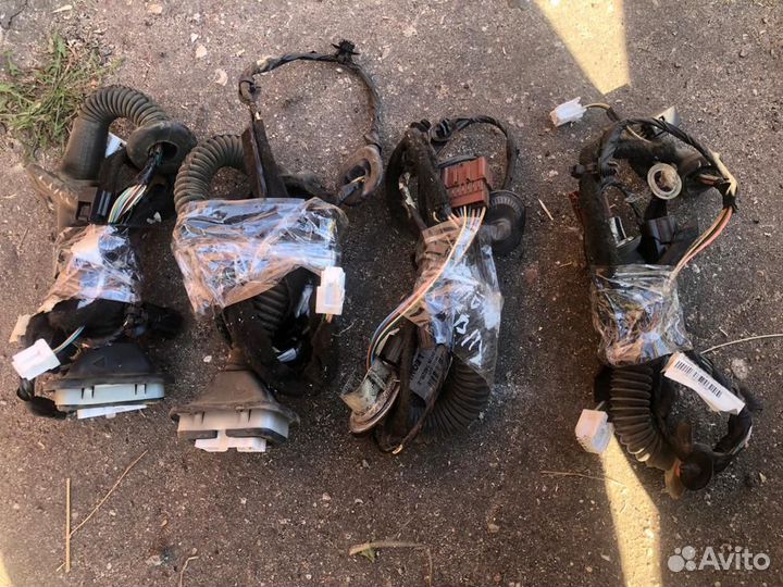 Проводка двери Renault Logan 2