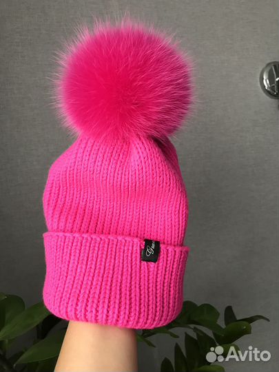 Шапка женская вязаная