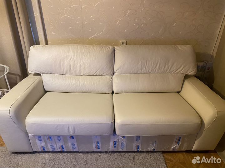 Кожаный диван IKEA