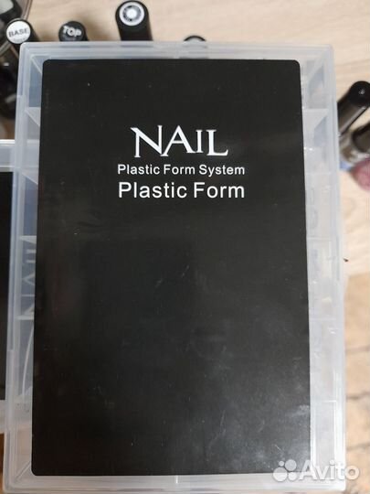 Гелевые типсы и верхние формы для наращивания