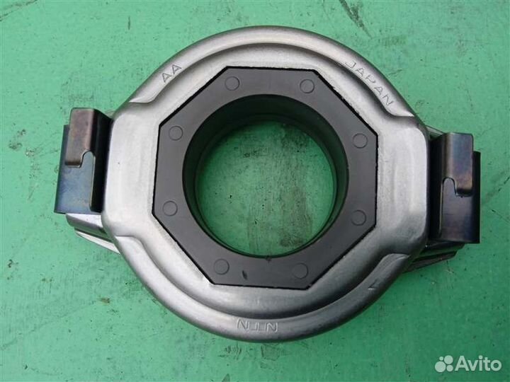 Выжимной подшипник Nissan X-Trail T30 QR25DE 2001