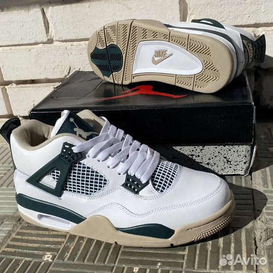 Кроссовки Nike air jordan 4 retro