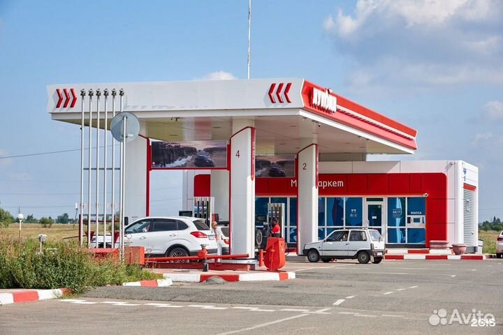 Заправщик на АЗС (74002)