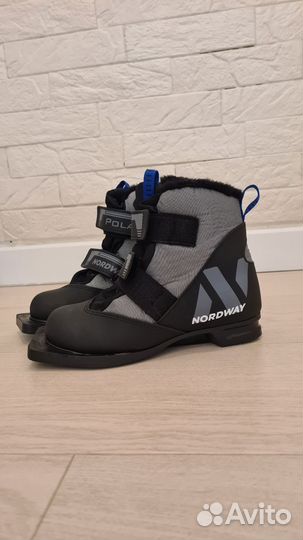 Беговые лыжи 150+ палки+ботинки