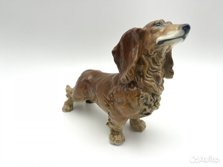 Антикварная фарфоровая статуэтка 