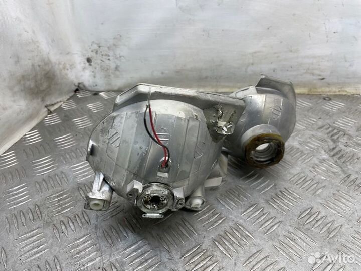 Фара правая Toyota Camry V30 2azfe 2004