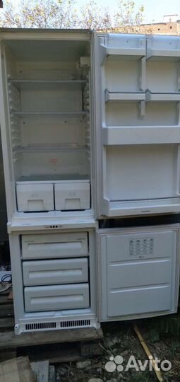 Встраиваемый холодильник ariston