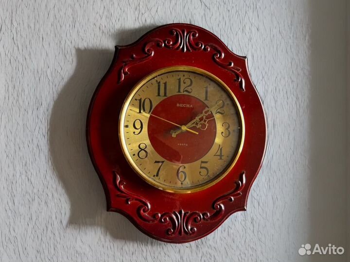 Часы настенные 